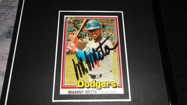 Manny Mota Signed Framed 11x17 Photo Display Pirates Stealing Home