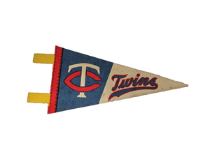 VINTAGE 1970s Minnesota Twins Mini Pennant