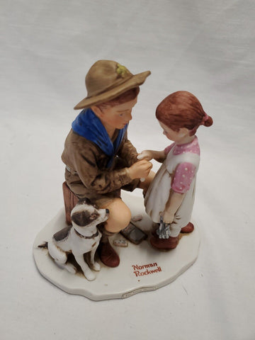 VINTAGE 1977 Norman Rockwell Young Doctor Statue Figure