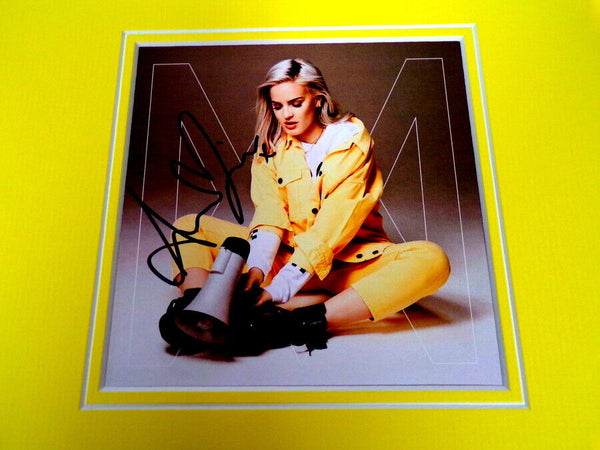 Anne Marie Signed Framed 16x20 Speak Your Mind CD & Photo Display