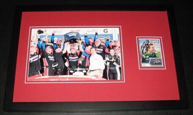 Trevor Bayne Daytona 500 Signed Framed 11x17 Photo Display