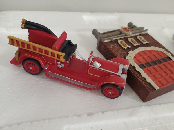 Hawthorne Village 1920s Fire Engine Collector Set