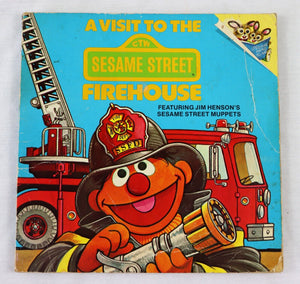 VINTAGE 1983 Sesame Street Visit to the Firehouse Children's Book Ernie