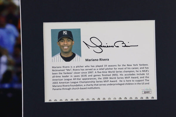 Mariano Rivera Signed Framed 16x20 Photo Set JSA Yankees