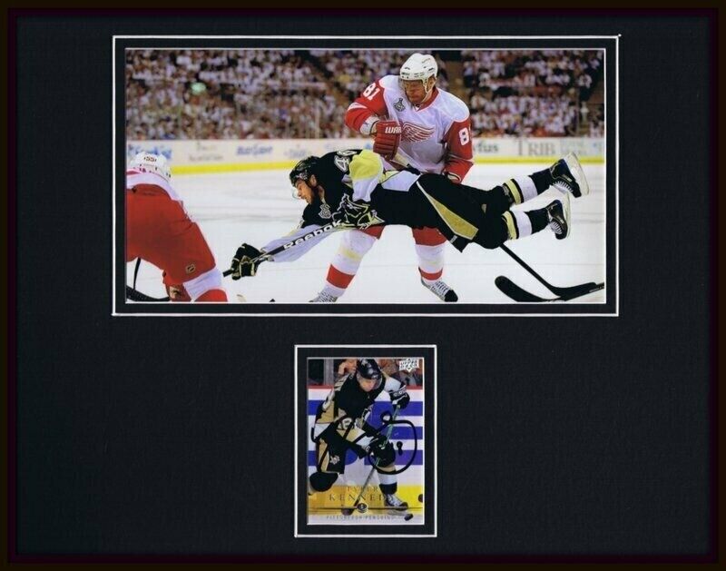 Tyler Kennedy Signed Framed 11x14 Photo Display Penguins 2009 Stanley Cup