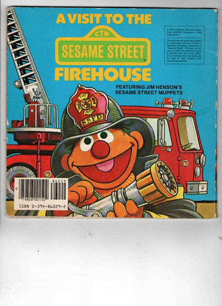 VINTAGE 1983 Golden Books Sesame Street Firehouse Ernie