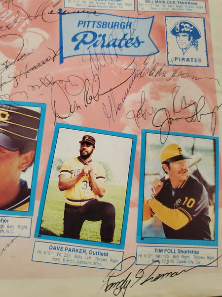 Pittsburgh Pirates Team Signed 1982 Topps Sticker Book w/ Willie Stargell Tanner