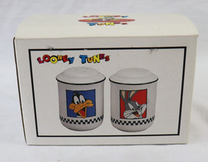 VINTAGE 1993 Looney Tunes Bugs Bunny Daffy Duck Ceramic Salt & Pepper Shaker Set