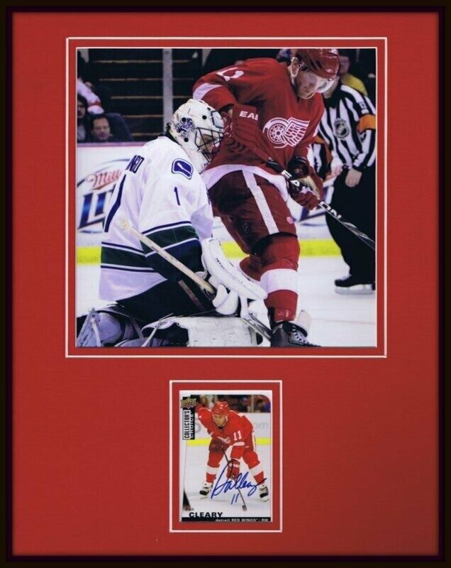 Dan Cleary Signed Framed 11x14 Photo Display Red Wings 