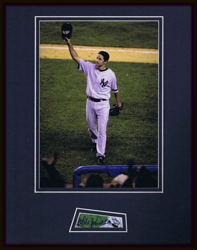 Mike Mussina Signed Framed 11x14 Photo Display Yankees