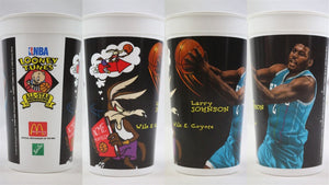 VINTAGE 1995 McDonald's / Coke Larry Johnson Wile E Coyote Large Plastic Cup 