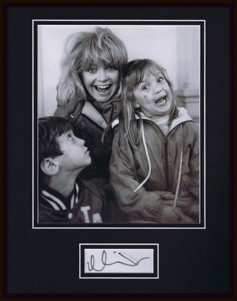 Oliver Hudson Signed Framed 11x14 Photo Display w/ Goldie Hawn & Kate Hudson