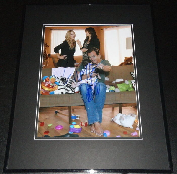 Christina Applegate & Will Arnett Signed Framed Up All Night 11x14 Photo AW 