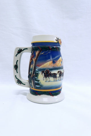 ORIGINAL Vintage 2000 Budweiser Beer Stein Clydesdales Christmas Mountains