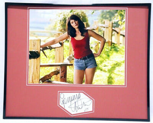 Gemma Arterton Signed Framed 16x20 Photo Display AW Tamara Drew James Bond