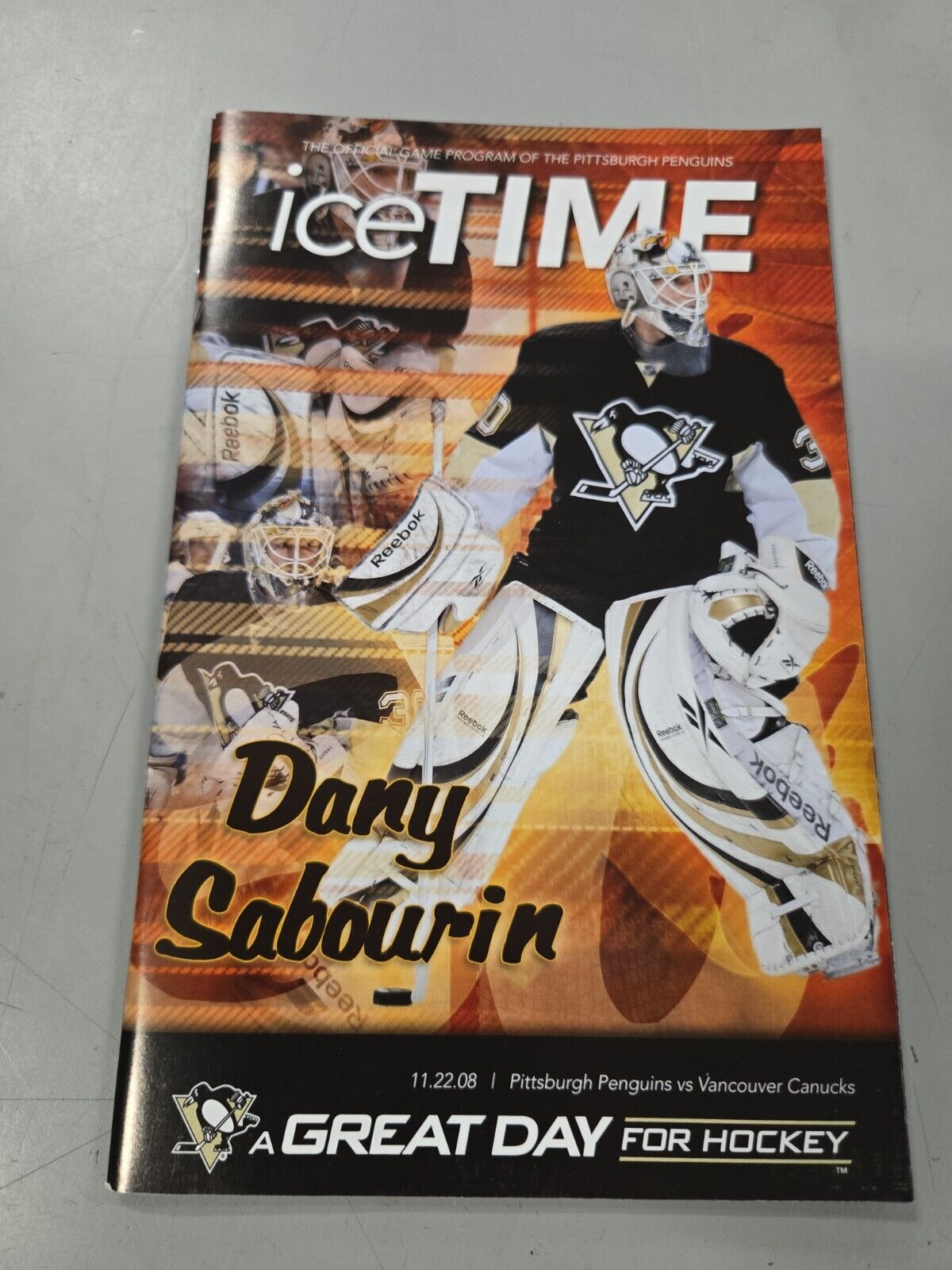 Nov 22 2008 Canucks @ Penguins Program Dany Sabourin Pavol Demitra 2 Goals