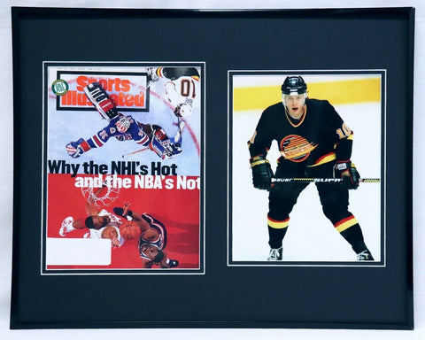 Pavel Bure Signed Framed 16x20 Sports Illustrated Cover + Photo Set Canucks