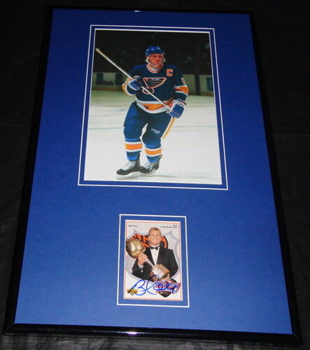 Brett Hull Signed Framed 11x17 Photo Display Blues