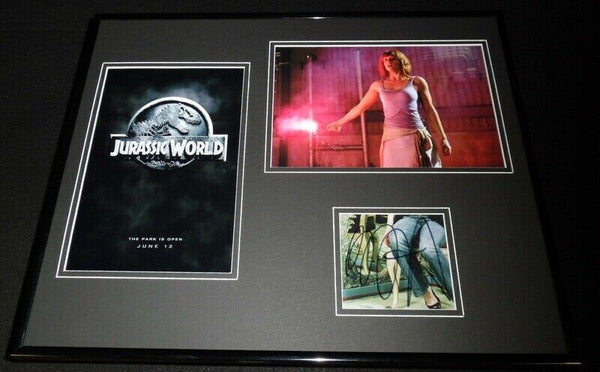 Bryce Dallas Howard Signed Framed 16x20 Jurassic World Photo Poster Set JSA 