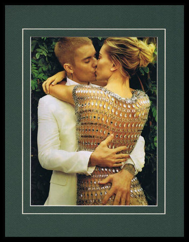 Hailey & Justin Bieber Kissing 2019 Framed 11x14 Photo Display 