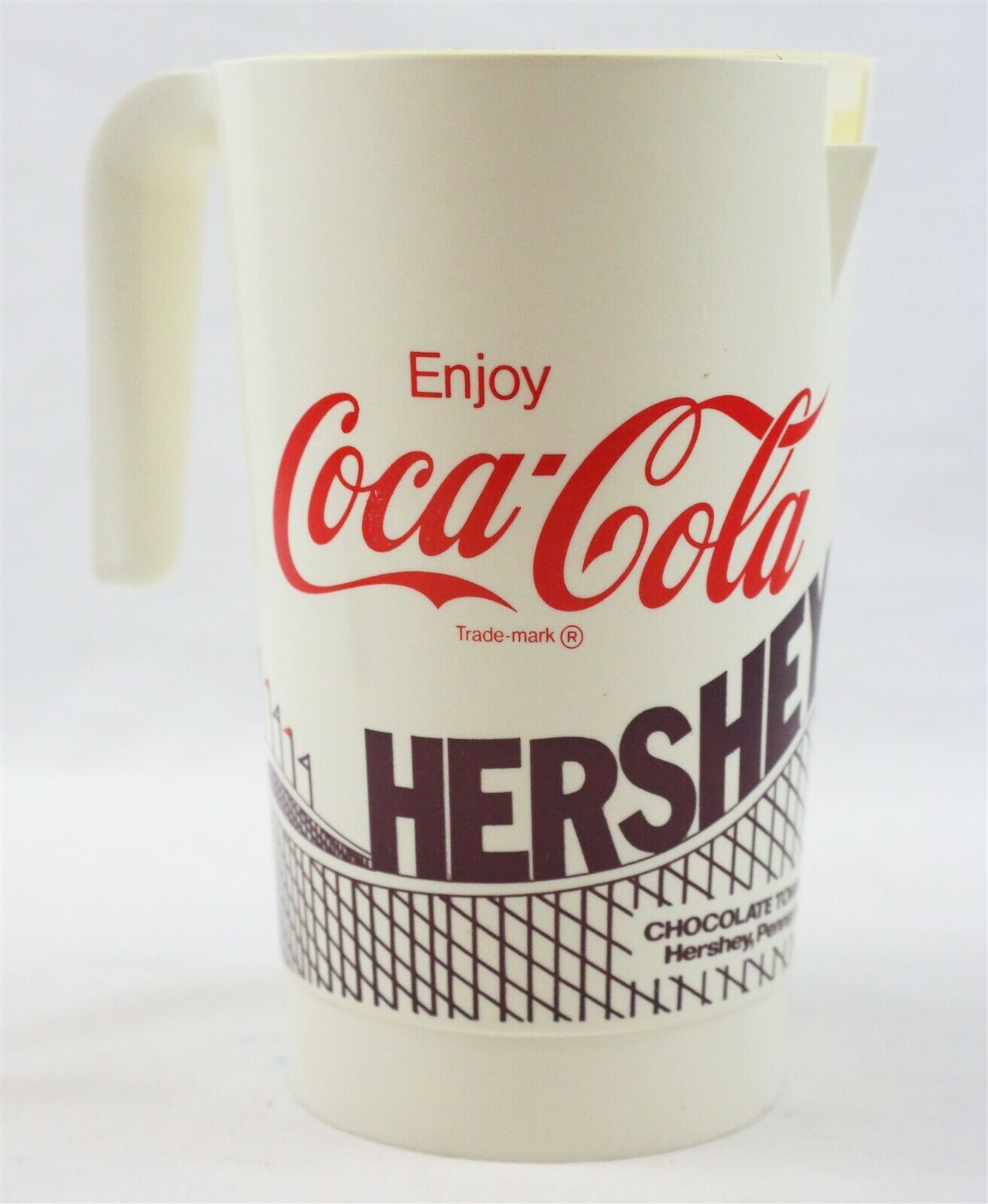 VINTAGE Hershey Park / Coca Cola 50 oz Plastic Pitcher