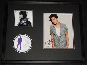 Justin Bieber Signed Framed 16x20 Never Say Never CD & Photo Display AW