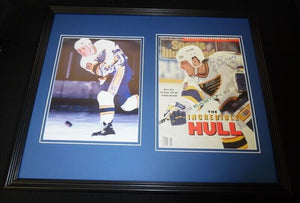 Brett Hull Signed Framed 1991 Sports Illustrated Cover + Photo Set Blues