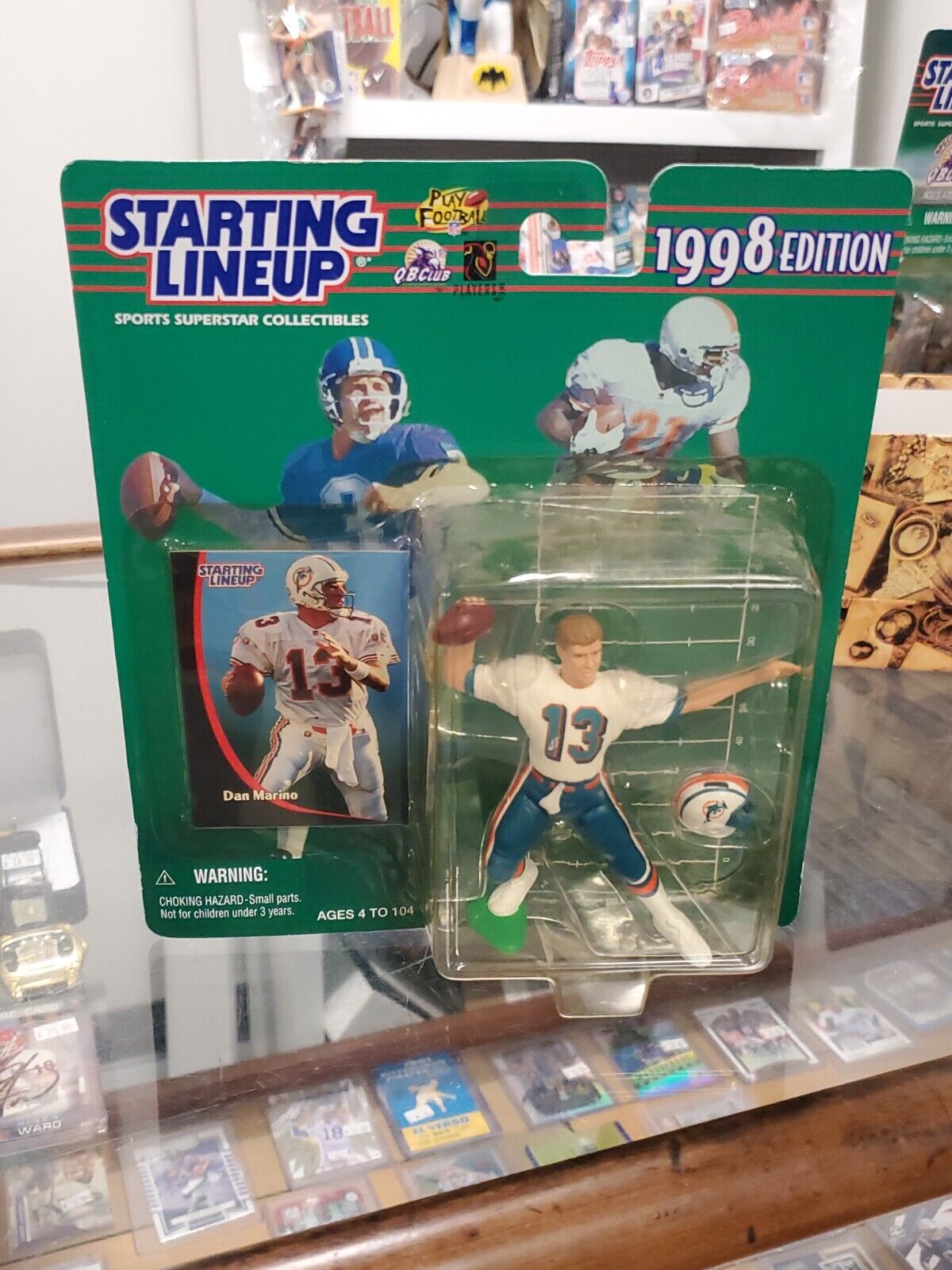 VINTAGE 1998 Starting Lineup SLU Action Figure Dan Marino Dolphins