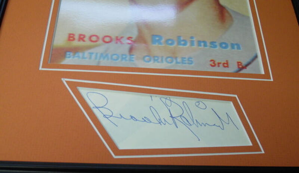 Brooks Robinson Signed Framed 11x14 Photo Display Orioles