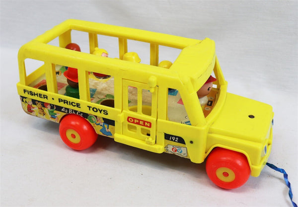 VINTAGE 1965 Fisher Price School Bus #192 w/ Figures