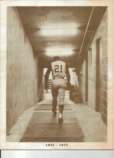 VINTAGE 1973 Pittsburgh Baseball and Me Magazine Roberto Clemente Pirates