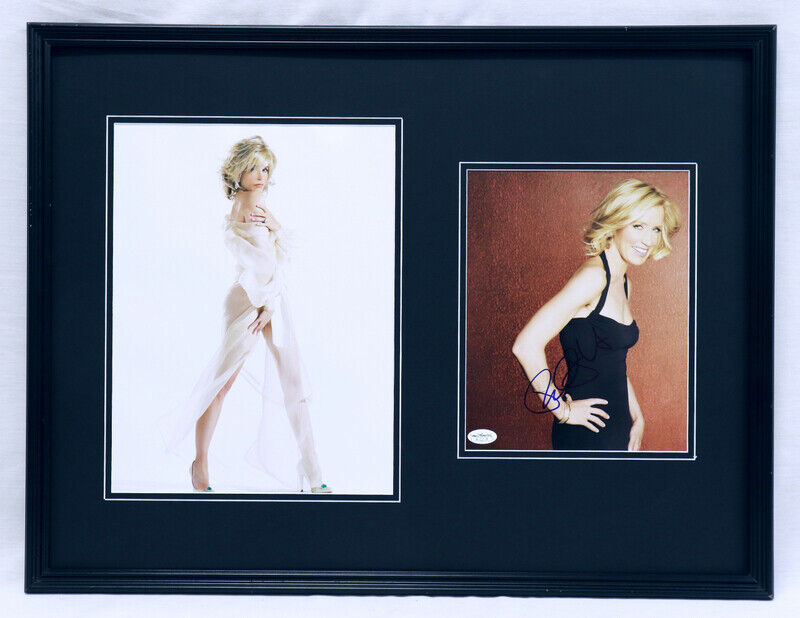 Felicity Huffman Signed Framed 18x24 Photo Display JSA Desperate Housewives