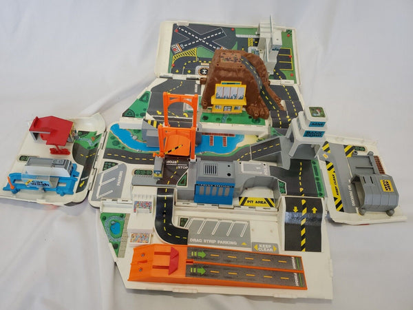 VINTAGE 1991 Galoob Micro Machines Super Van City Camper Foldout Playset