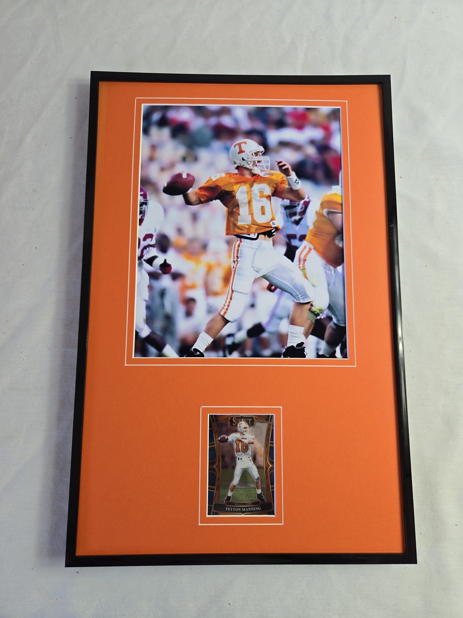 Peyton Manning Framed 11x17 Photo + Card Display Tennessee