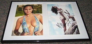 Chrissy Teigen Signed Framed 12x18 Bikini Photo Set AW 