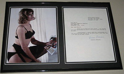 Vanessa Redgrave Signed Framed 1994 Letter & Photo Display 