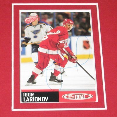 Igor Larionov Signed Framed 11x17 Photo Display Red Wings